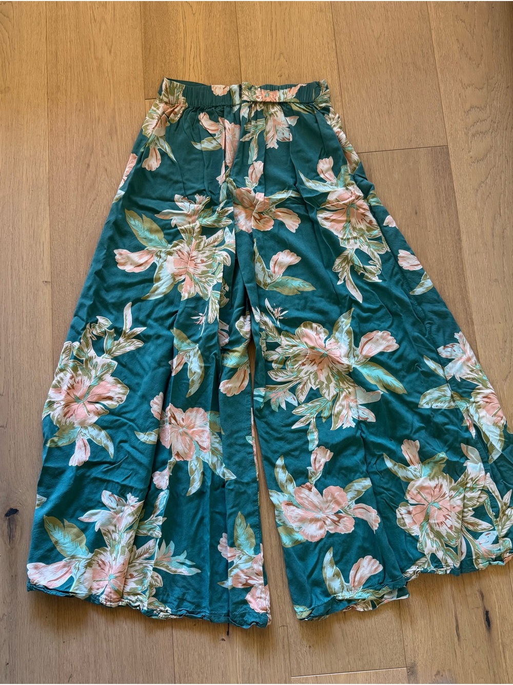 Le Salty Label Maya Teal Floral Wide-Leg Pants - Picture 4 of 7